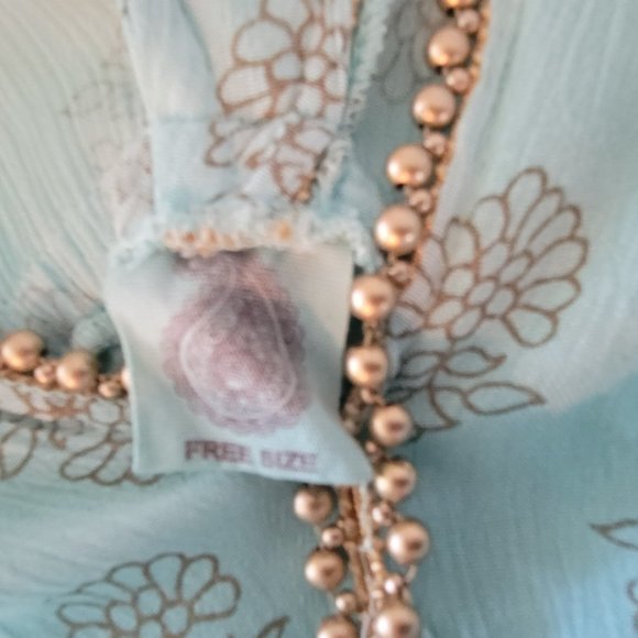 Elegant Mint Green and Cream Maxi Dress - Picture 5 of 10